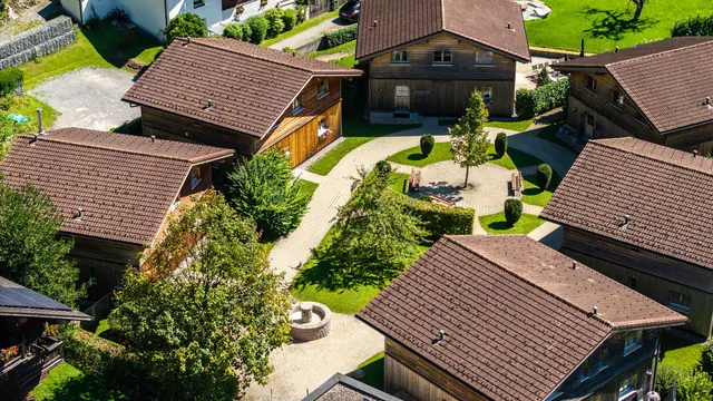 Luftbild der Chalet-Anlage